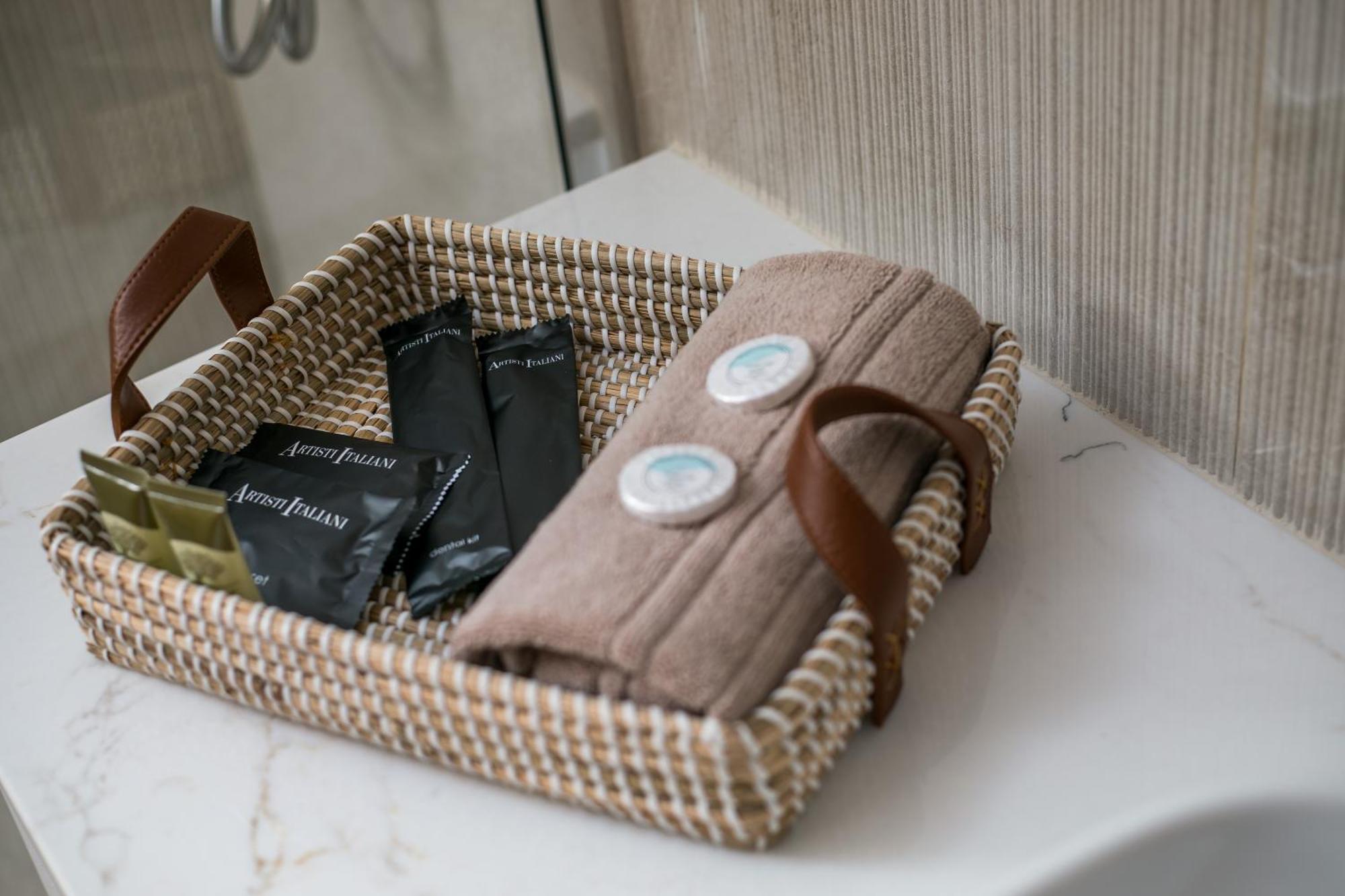 Lambis Studios & Apartments Lindos  Ngoại thất bức ảnh